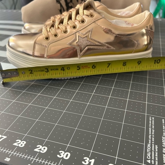 Nature Breeze Rose Gold Star Sneakers - Picture 6 of 10